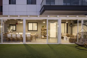 מעצבת פנים נכונה